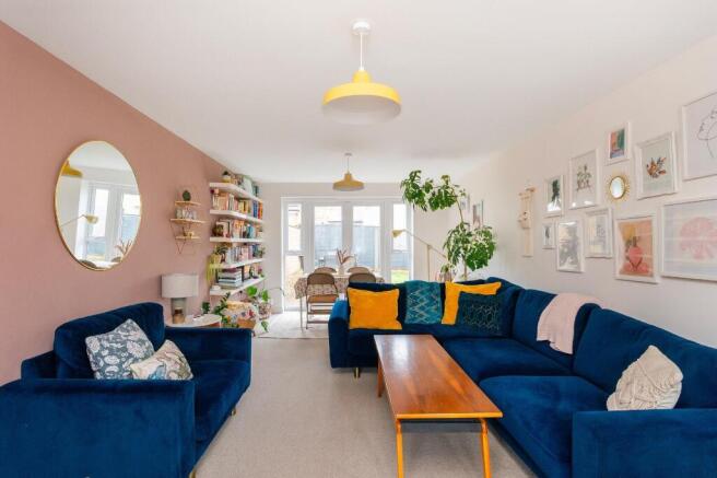 3H6WWH - Living Room D.jpg