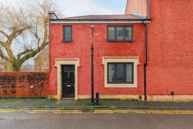 0O3PKN - External A.jpg