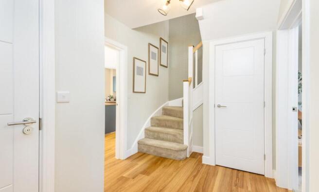 Dandara - Manor Park - The Knole, Home 81