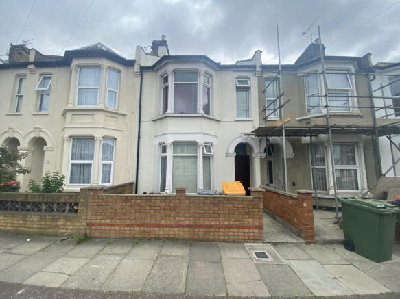 6 bed terraced house for sale Caistor Park Road, 