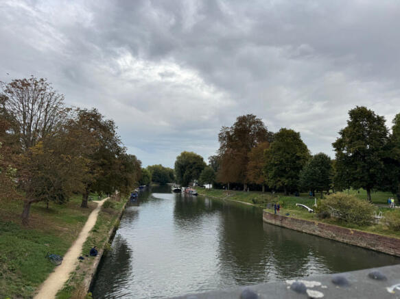 Flat to rent Victoria Road, Cambridge CB4