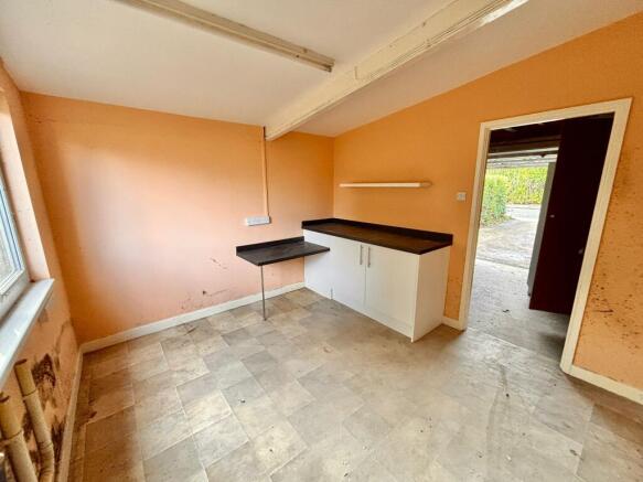 PHOTO-2025-10-29-12-45-08 1 T202511021547.jpg