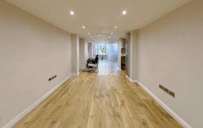 commercialpropertyforsale_tolet_inaltrincham_000