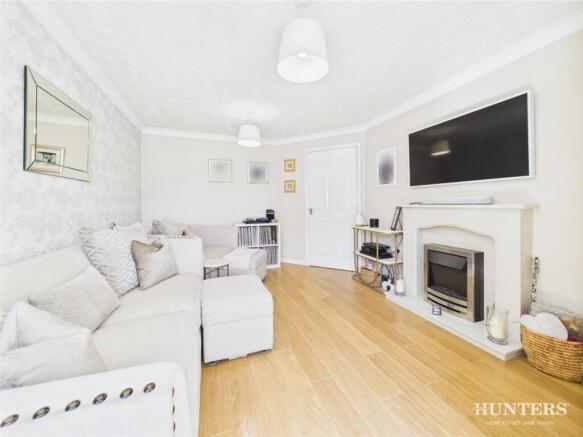 CAM03792G0-PR0234-STILL009 (1).jpg