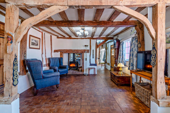 8638610-interior0...