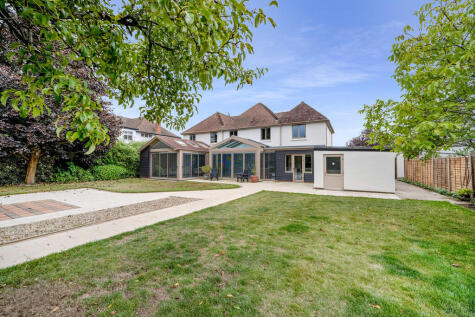 Woodbridge Road, Rushmere St. Andrew, Ipswich, Suffolk, IP4 5RA