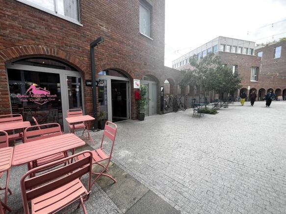 IMG-20251015-WA00...