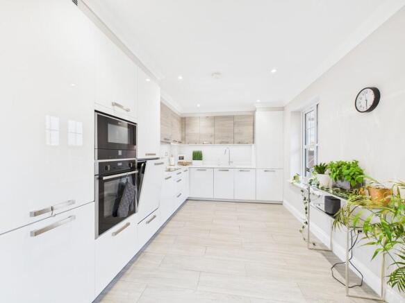 CAM04018G0-PR0394...