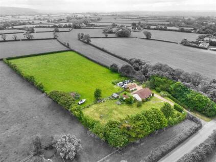 Notting Hill Way, Weare