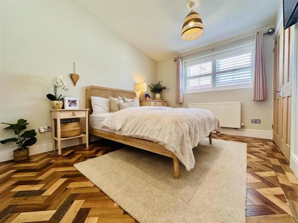 FOURTH RECEPTION ROOM / BEDROOM FIVE