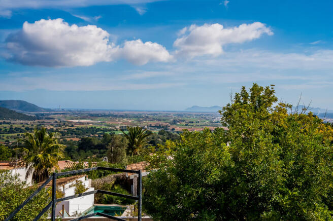 House with distant views in Campanet