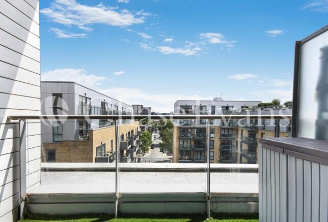 Moro Apartments, New
