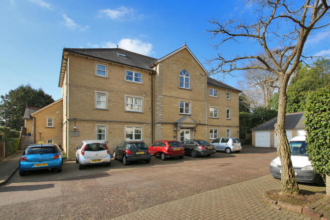 2 Bed Unfurnished Luxury Apartment