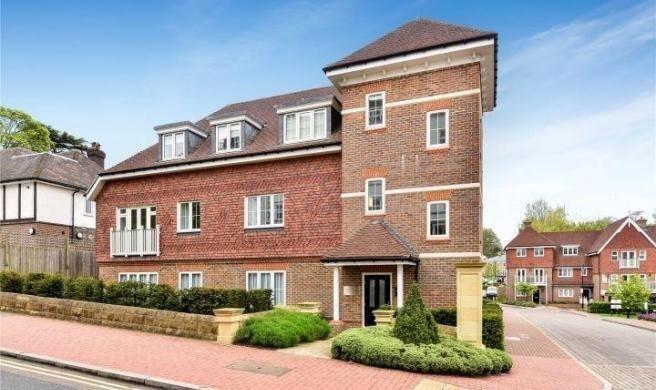 2 Bed Unfurnished Luxury Apartment