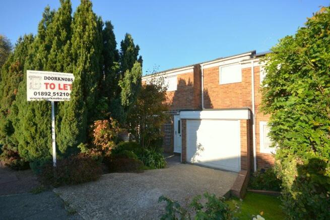 3 Bed Unfurnished Semi-Detached House