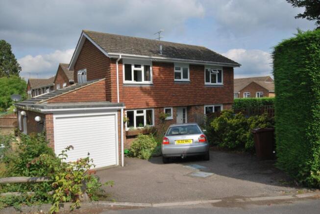 4 Bed Unfurnished Detached