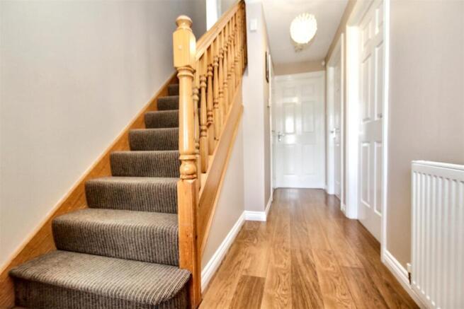 2- Hallway.jpg