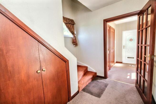 3 - Hallway.jpg