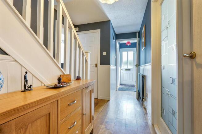 3- Hallway.jpg
