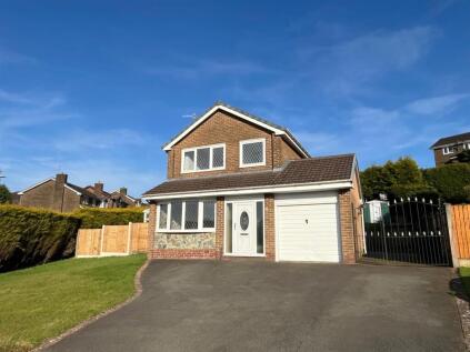 Carrbrook Crescent, Carrbrook, Stalybridge