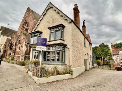 High Street, Newnham