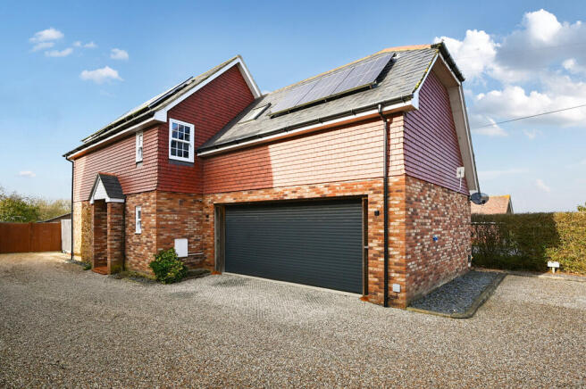 7 APPLEGATE COURT...