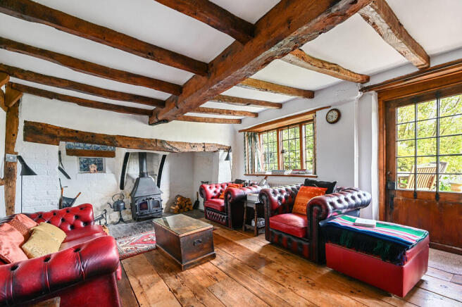 THE COTTAGE - HOG...