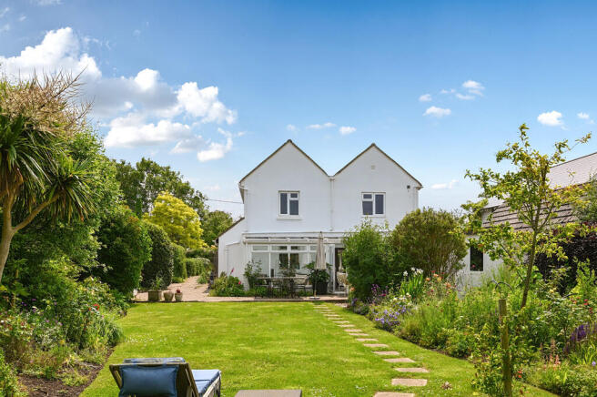 THRIFT COTTAGE - ...