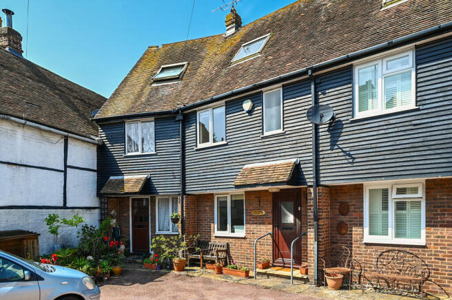 2 Ryeford court t...