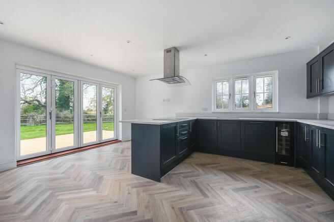 ROWAN LODGE - TN2...