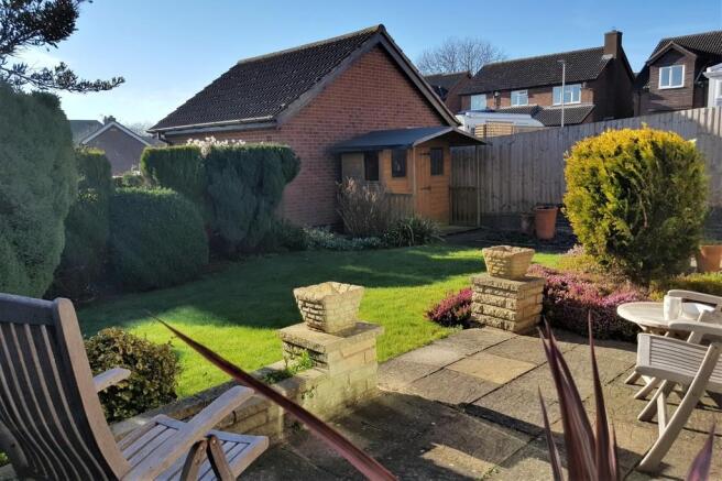 2-bedroom-detached-bungalow-for-sale-in-winchester-drive-melton