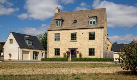 Bradley Drive, Northleach, Cheltenham, Gloucestershire, GL54