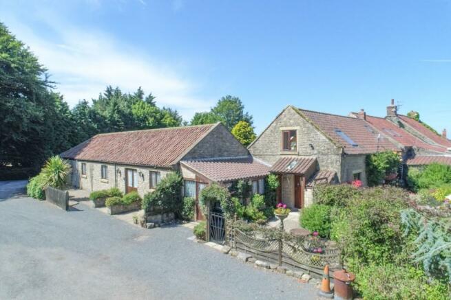 5 Bedroom Barn Conversion For Sale In The Fox Rabbit Holiday