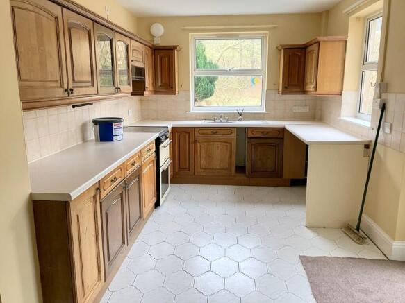 Kitchen/Dining 