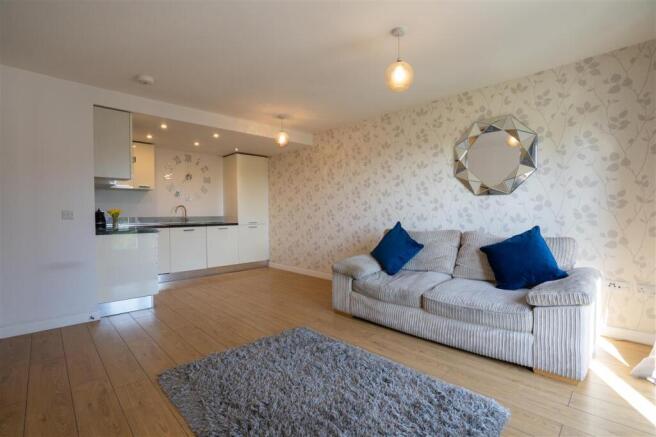 Kitchen/Lounge