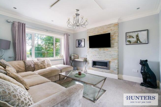 94395_White House Selby Road Camblesforth (10) - C