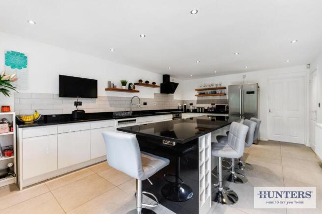 96930_7 Calverley Court Brayton (7) - Copy_low.jpg