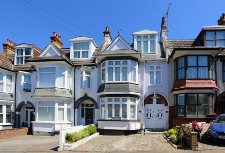 Oakleigh Park Drive, Leigh-on-sea, SS9