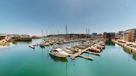 Harbour Arch Quay, Sutton Harbour, Plymouth.