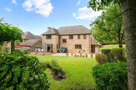 Claremount Gardens, Epsom, Surrey, KT18