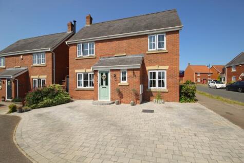 Ironwood Avenue, Desborough, NN14