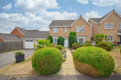 Powys Close, Oakley Vale, Corby, NN18