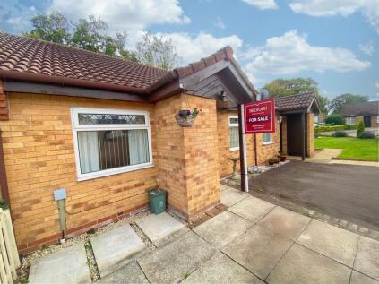 Minehead Close, Corby, NN18