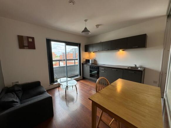 living/kitchen ar...