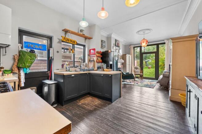 Kitchen/Dining Room
