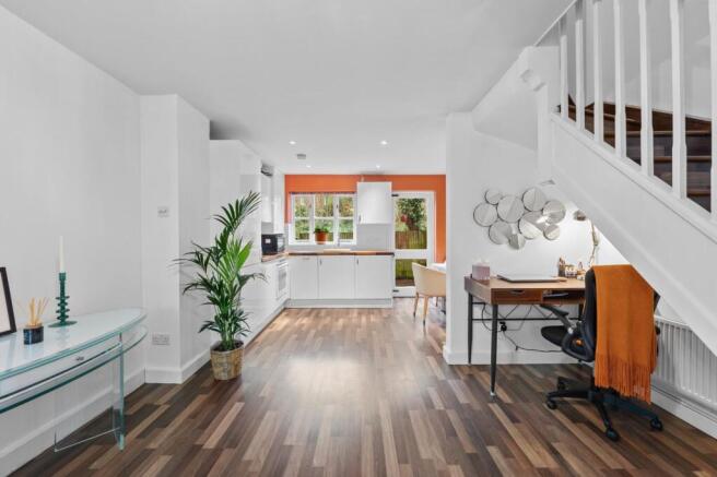 Open plan kitchen/reception room