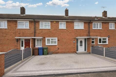 NO ONWARD CHAIN Gourney Grove, Grays