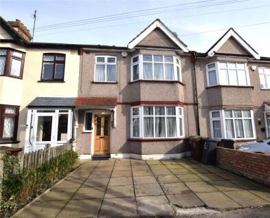 Kings Avenue, Romford, RM6