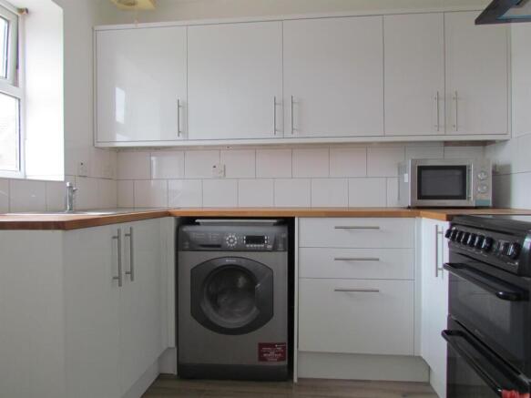 Kitchen: