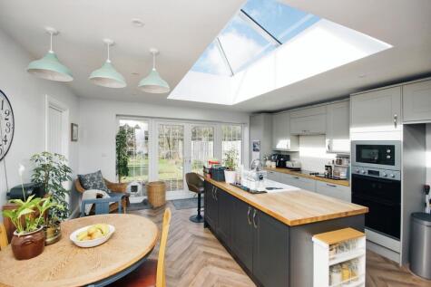 Bush Avenue, Little Stoke, Bristol, Gloucestershire, BS34